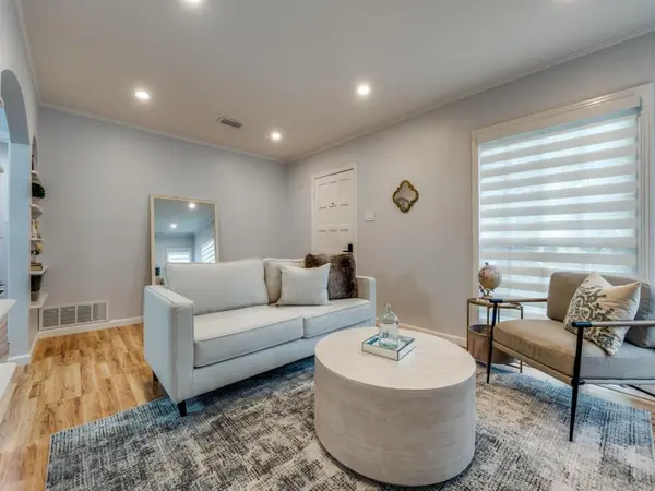 Dallas, TX 75206,5739 Ellsworth Avenue