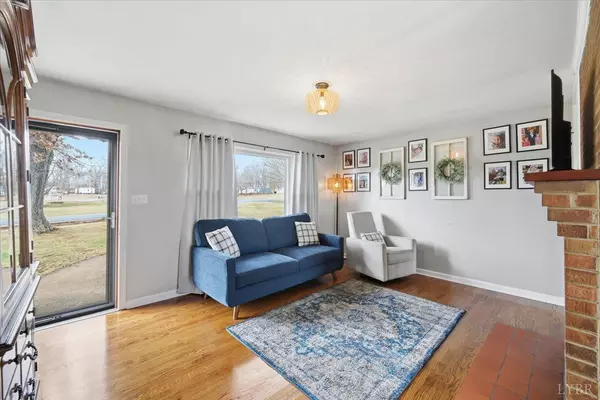 Hurt, VA 24563,133 Perdue DR