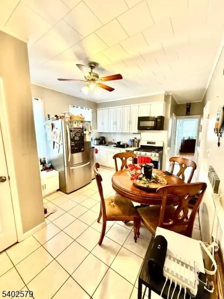 Hawthorne Boro, NJ 07506,22 Mohawk Ave #2