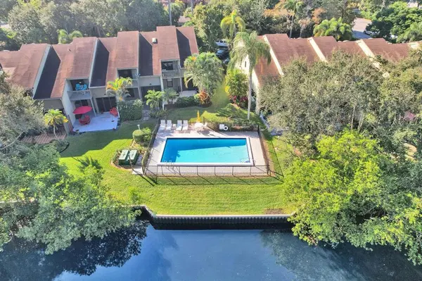 Fort Lauderdale, FL 33305,81 NE 17th Ct