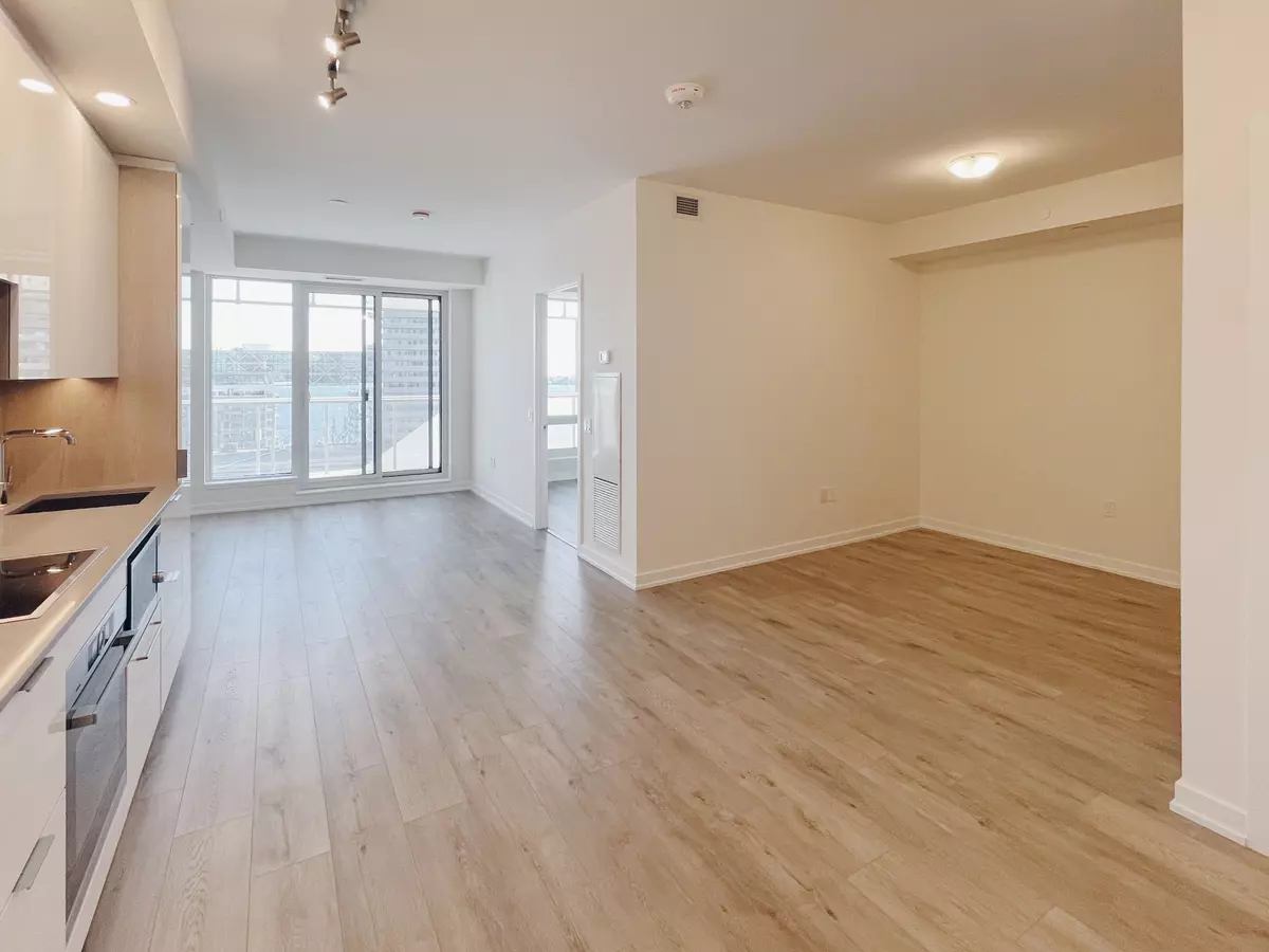 Toronto C08, ON M5E 0E3,28 Freeland ST #1210