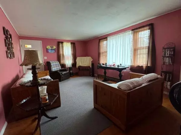 Hunter, NY 12442,49 Ryan RD