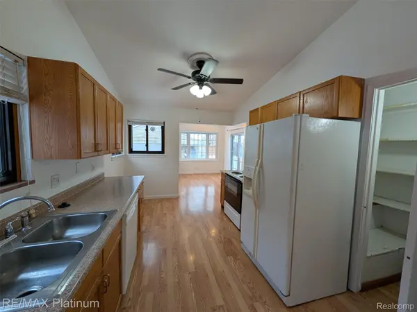 Livonia, MI 48150,29965 Westfield ST