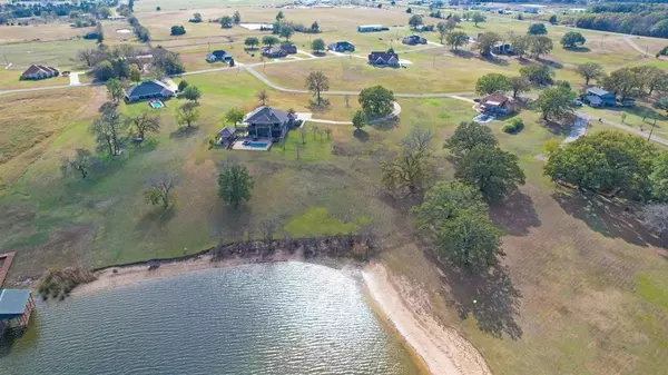 Bonham, TX 75418,7320 S Shore