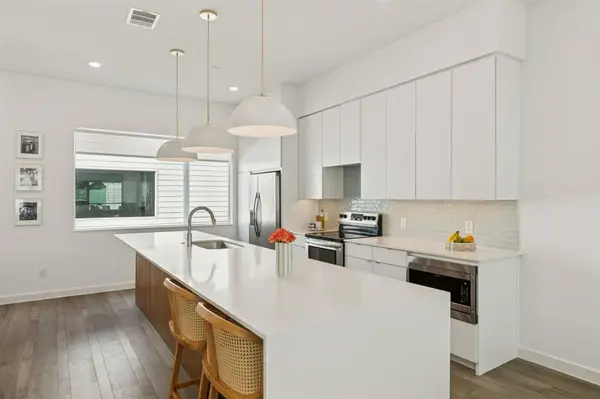 Dallas, TX 75206,5020 Bryan Street #303