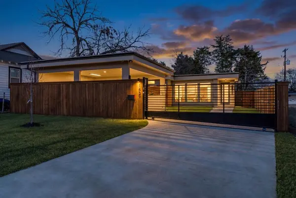 Dallas, TX 75216,1439 E Louisiana Avenue