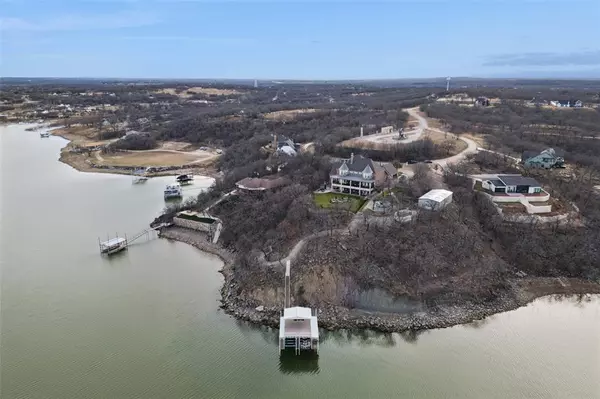 Runaway Bay, TX 76426,826 Cimmarron Bay Drive