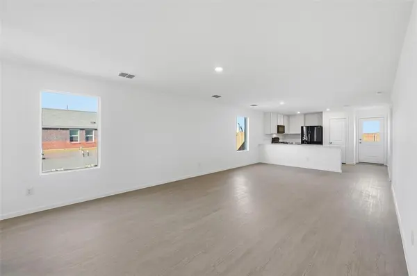 Ennis, TX 75119,2040 Shady Oaks Drive