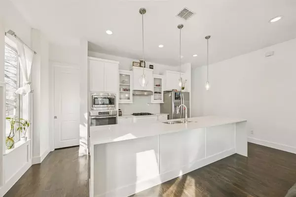 Dallas, TX 75204,3002 Zenia Drive