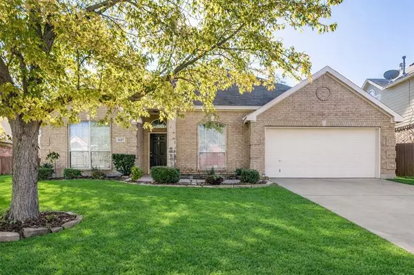 1607 Monte Carlo Drive, Mansfield, TX 76063