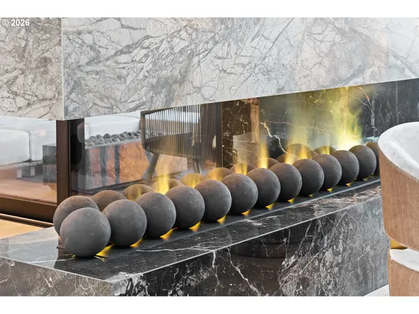 530 NE PROVINCE DR, Camas, WA 98607