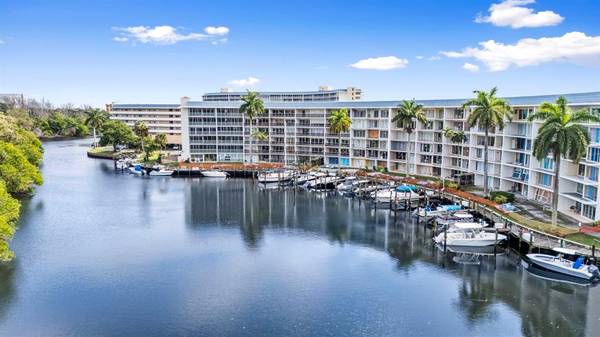 1319 E Hillsboro Blvd #111, Deerfield Beach, FL 33441