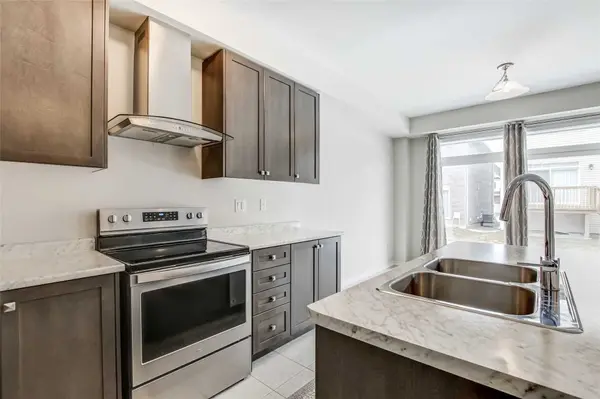 Thorold, ON L3B 0G8,14 VAUGHN DR