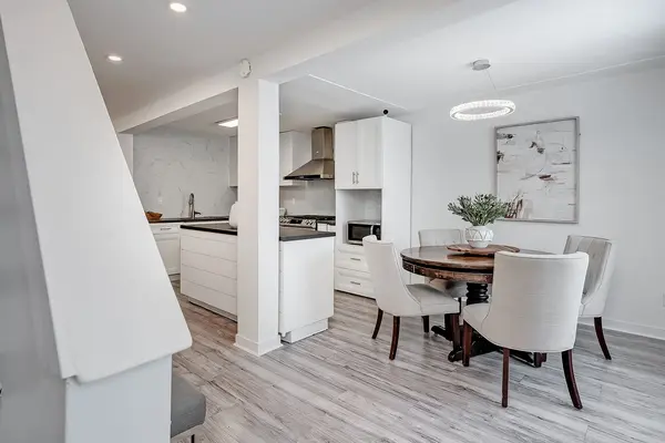 Hamilton, ON L8H 4C1,173 London ST N