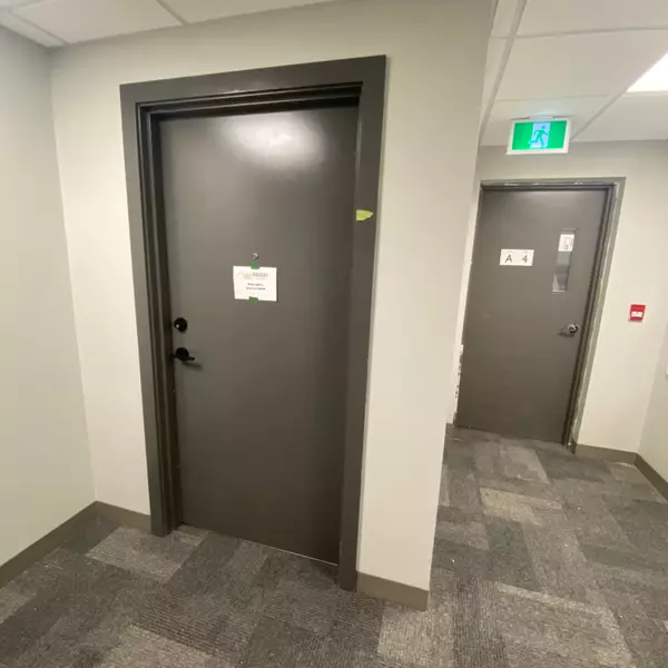 Guelph, ON N1G 4X2,26 Lowes RD W #401