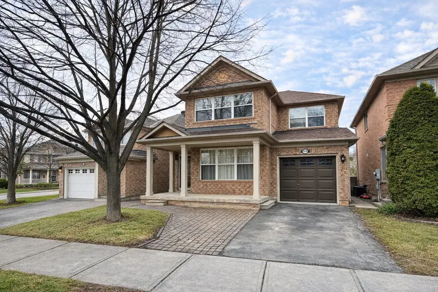 1230 Sagewood CRES, Oakville, ON L6M 4A6