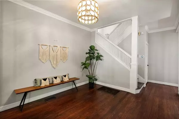 Dallas, TX 75208,318 S Edgefield Avenue