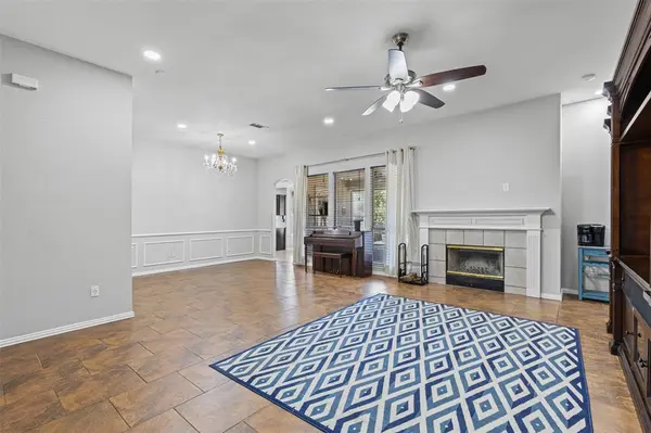 Arlington, TX 76001,4215 Bent Oaks Drive