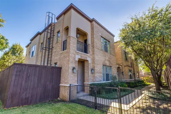 Dallas, TX 75214,6269 Oram Street #16