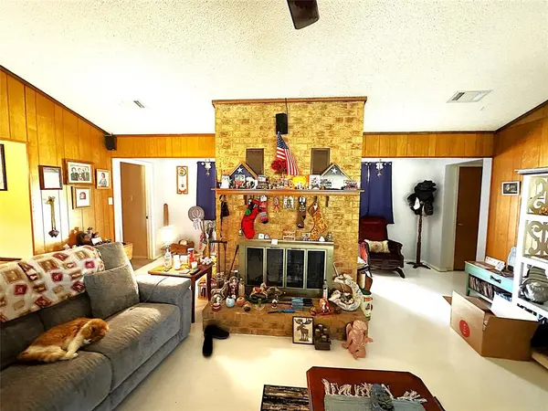 Ovilla, TX 75154,707 Buckboard Street