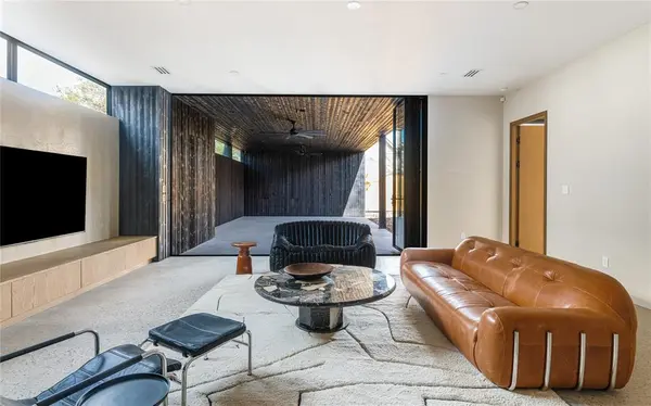 Dallas, TX 75214,6145 Llano Avenue