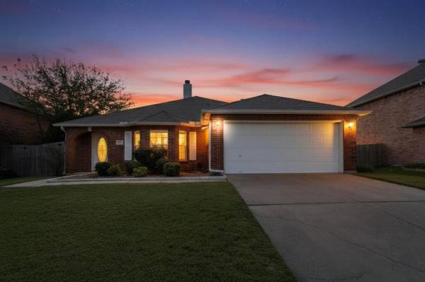 Roanoke, TX 76262,328 Cortland Circle