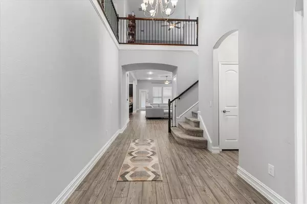 Fort Worth, TX 76052,817 Crest Breeze Drive