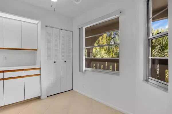 Coconut Creek, FL 33066,1601 Abaco Dr #D4