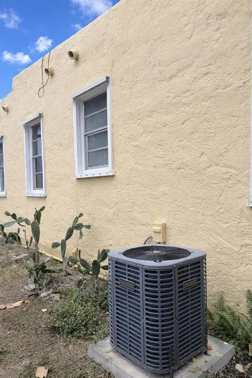 West Palm Beach, FL 33405,416 Revere Rd