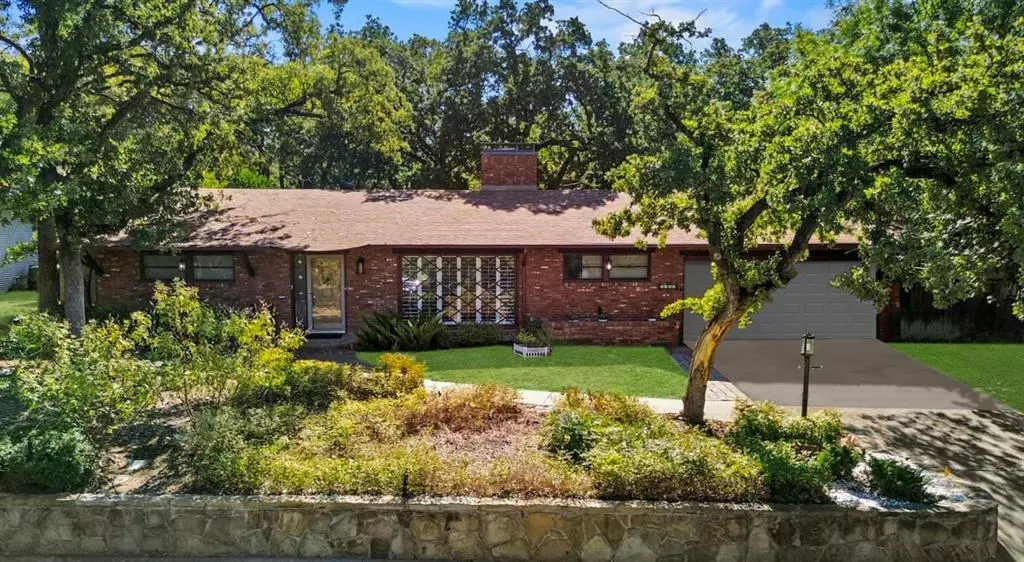 Fort Worth, TX 76112,5754 Blueridge Drive