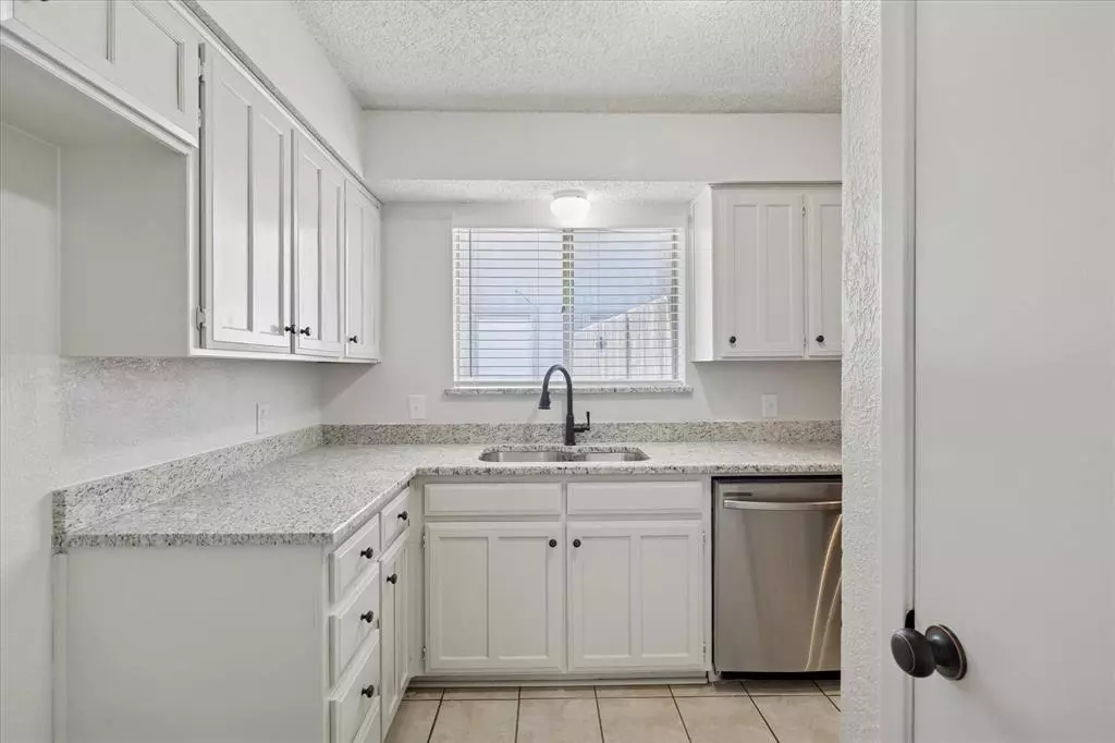 Arlington, TX 76013,2106 Valleywood Drive