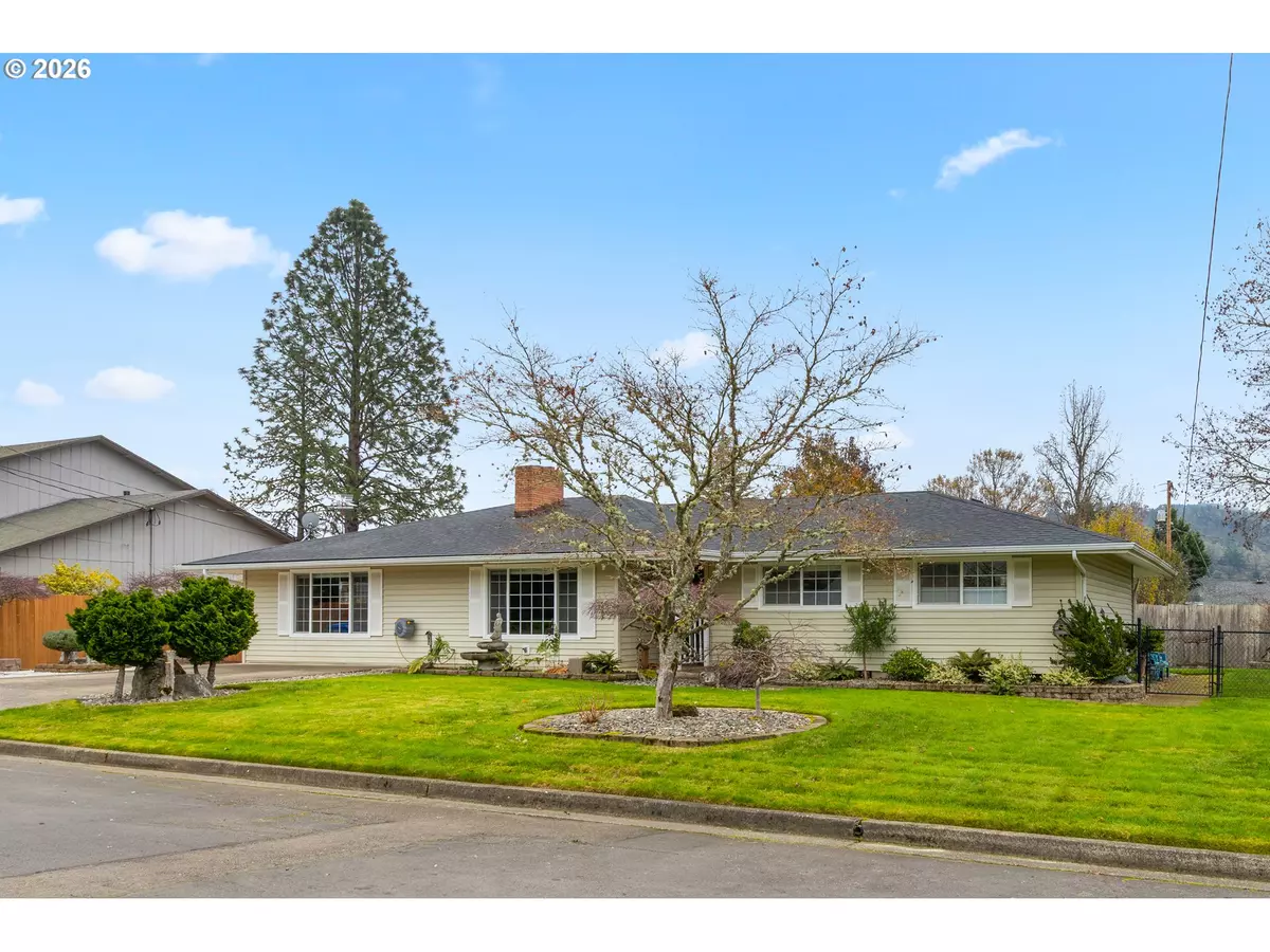 Sutherlin, OR 97479,738 E SECOND AVE