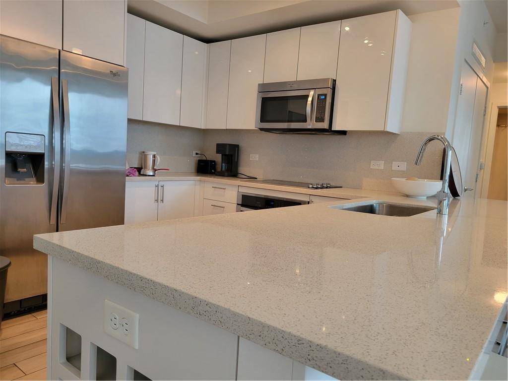 Miami, FL 33130,999 SW 1st Ave #1914