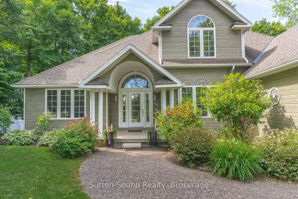 South Bruce Peninsula, ON N0H 2T0,124 Golden Pond DR