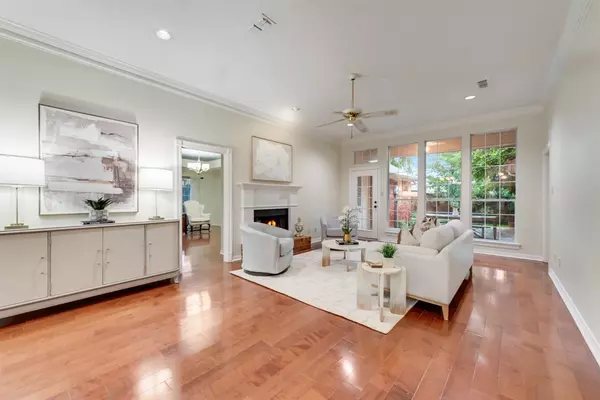 Rockwall, TX 75087,907 Sunpoint Circle