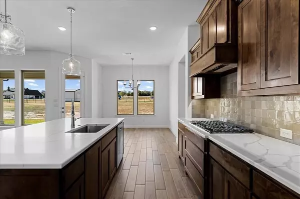 Brock, TX 76087,4005 Crick Court