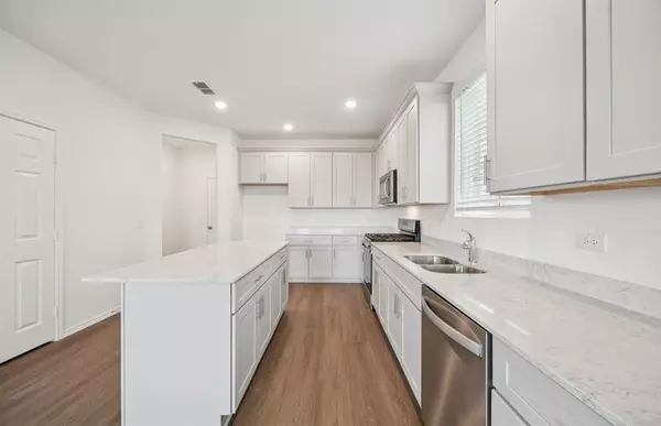 Princeton, TX 75407,2423 Roundstone Way