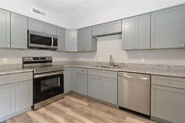 Dallas, TX 75230,10590 High Hollows Drive #287