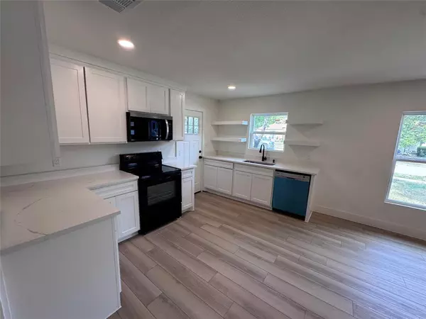 Garland, TX 75042,1410 Tanglewood Lane