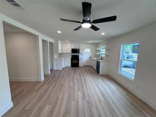 Garland, TX 75042,1410 Tanglewood Lane