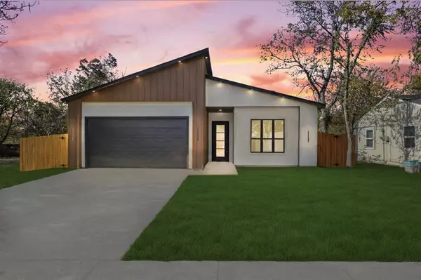 Grand Prairie, TX 75051,726 Pangburn