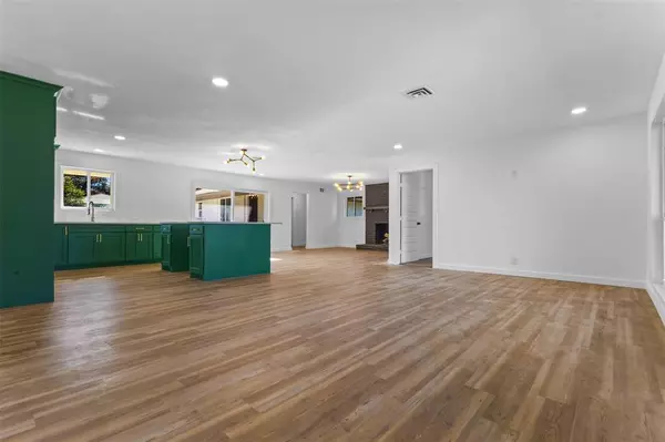 Dallas, TX 75232,924 Whitestone Lane