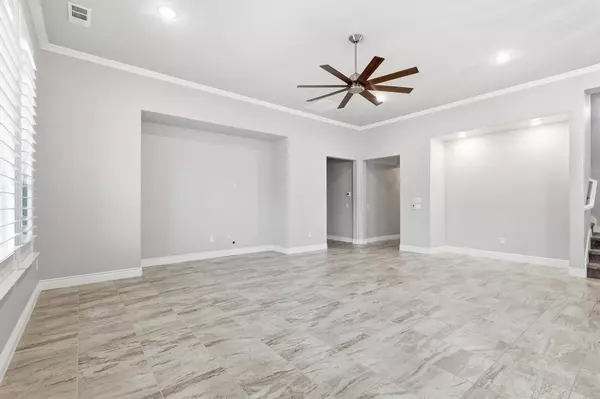 Denton, TX 76207,8813 Basanite Avenue