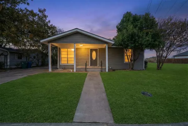 Waxahachie, TX 75165,505 Perry Avenue