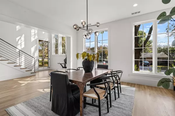 Dallas, TX 75238,9111 Aldwick Drive