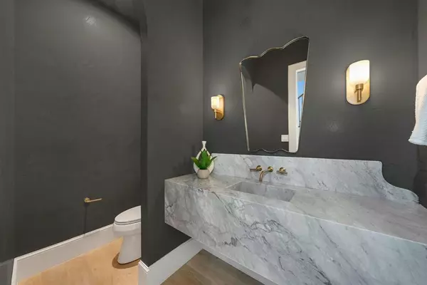 Dallas, TX 75214,7004 Irongate Lane