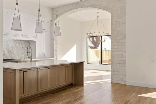 Dallas, TX 75206,6028 Richmond Avenue