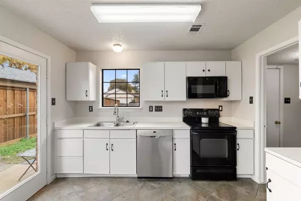 Carrollton, TX 75010,4231 Phoenix