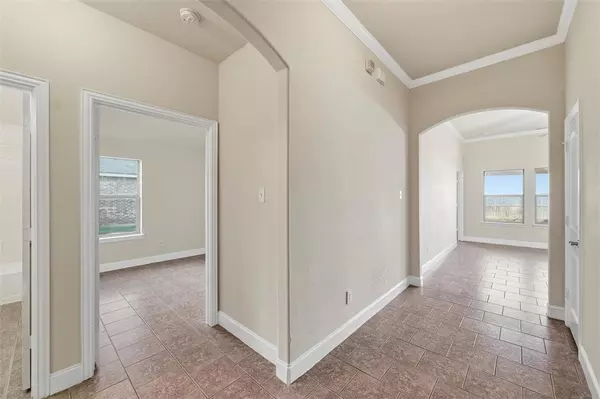 Waxahachie, TX 75165,207 Commonwealth Circle