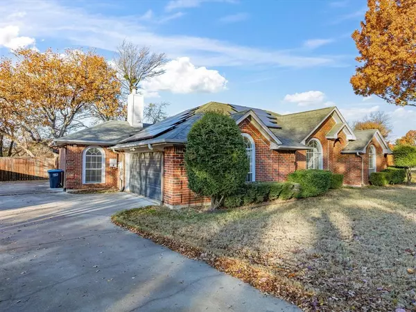 Fort Worth, TX 76120,808 Shady Glen Court